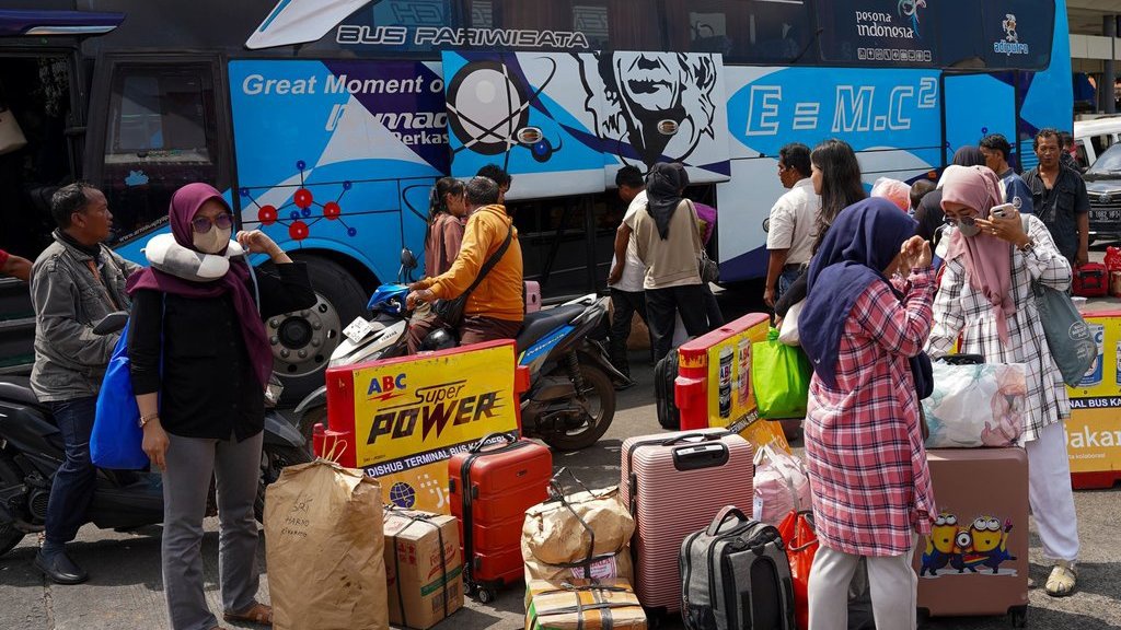 Kemenhub: Pengguna Angkutan Umum Naik 8,5% selama Lebaran 2025