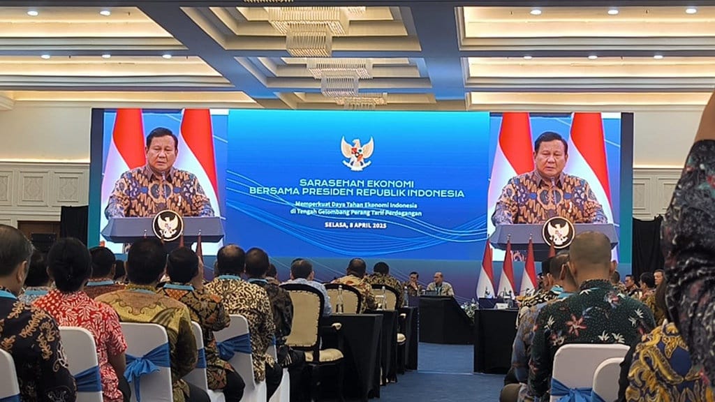 Prabowo: Polisi Sering Dicaci, tapi Kerja Keras Atur Lalu Lintas