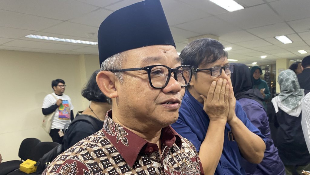 Mendikdasmen Sebut Sekolah Rakyat Pakai Kurikulum Tailor Made Mendikdasmen Sebut Sekolah Rakyat Pakai Kurikulum Tailor Made