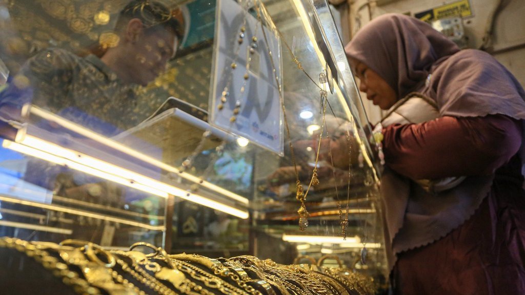 Harga Emas Mulai Naik di Tengah Kekhawatiran Konflik Israel-Iran Harga Emas Mulai Naik di Tengah Kekhawatiran Konflik Israel-Iran