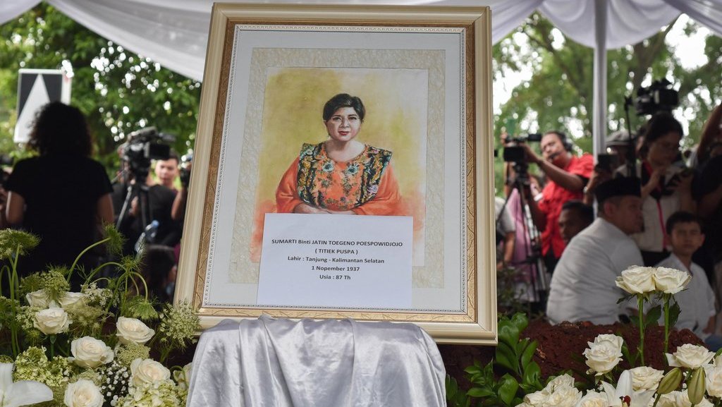 Obituari untuk Diva Tiga Masa, Titiek Puspa