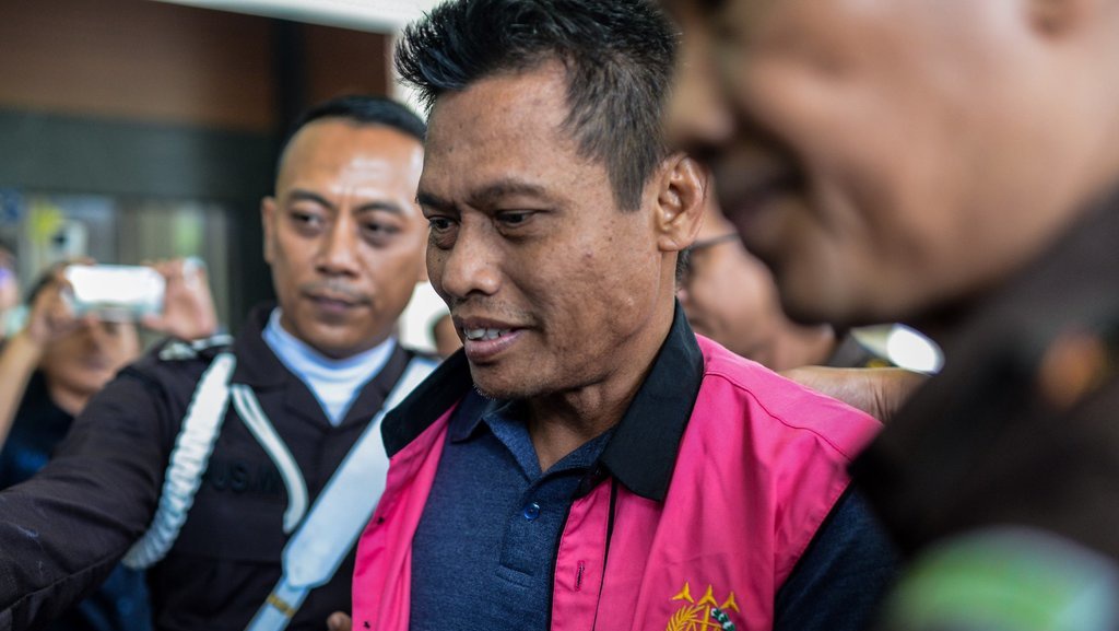 Kadis LH Kota Tangsel Ditahan Kejati Banten atas Dugaan Korupsi Kadis LH Kota Tangsel Ditahan Kejati Banten atas Dugaan Korupsi