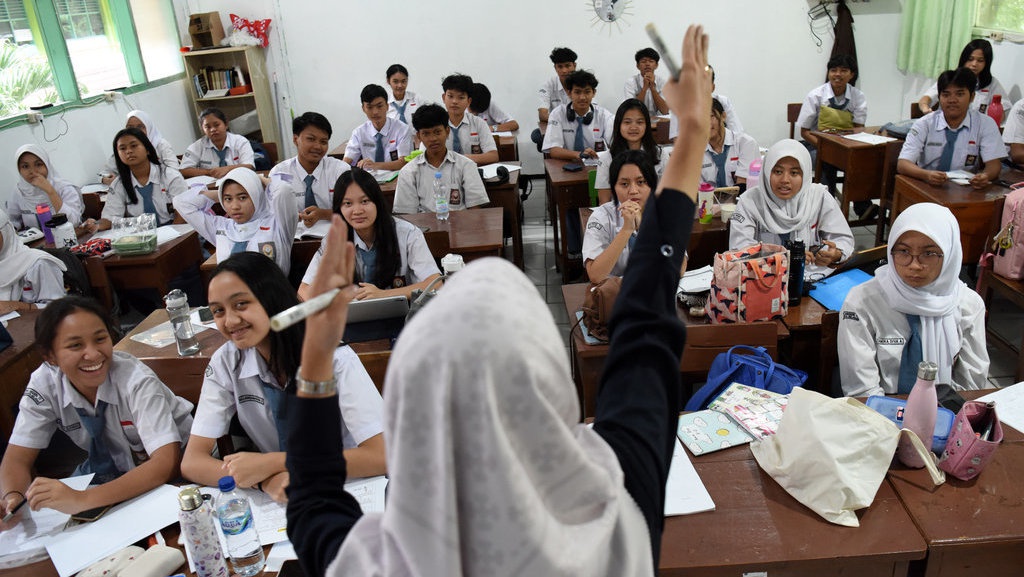 Penjurusan IPA, IPS, dan Bahasa di SMA Berlaku Lagi, Benarkah?