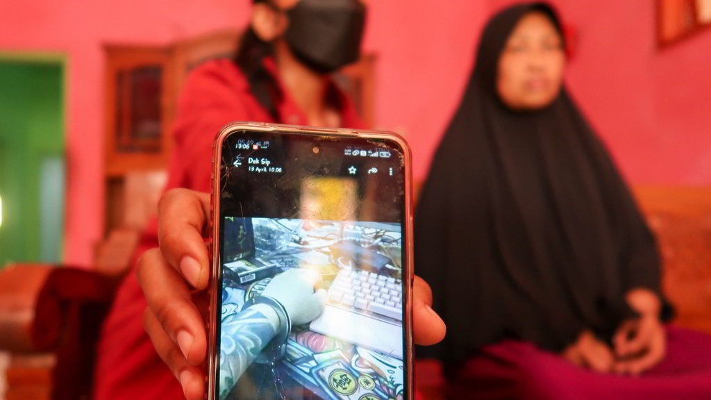 Kronologi Kematian 2 PMI di Kamboja: Tangan Diborgol saat Kerja Kronologi Kematian 2 PMI di Kamboja: Tangan Diborgol saat Kerja