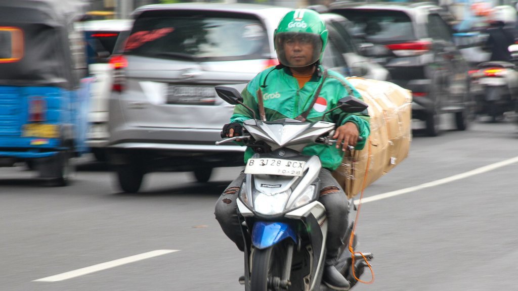 BPJS Ketenagakerjaan bagi Pekerja Informal, Ujian Komitmen Pemda