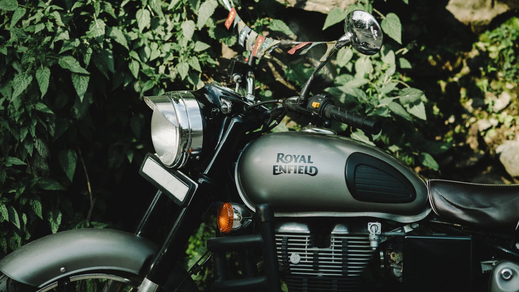 Made Like A Gun: Tak Sekadar Slogan, Inilah DNA Royal Enfield