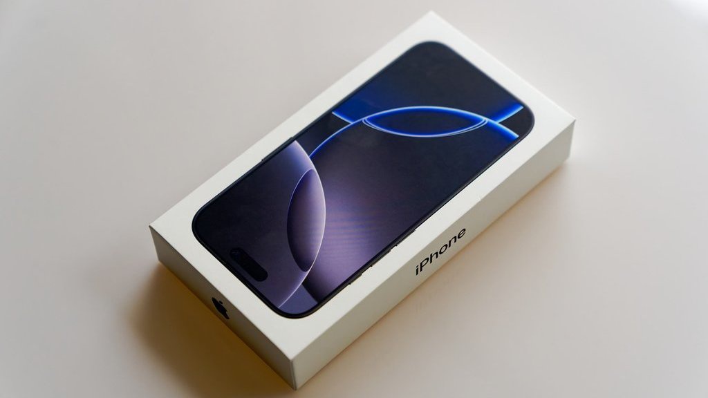 iPhone 16 Masuk Indonesia: Harga, Tipe, dan Review-nya iPhone 16 Masuk Indonesia: Harga, Tipe, dan Review-nya