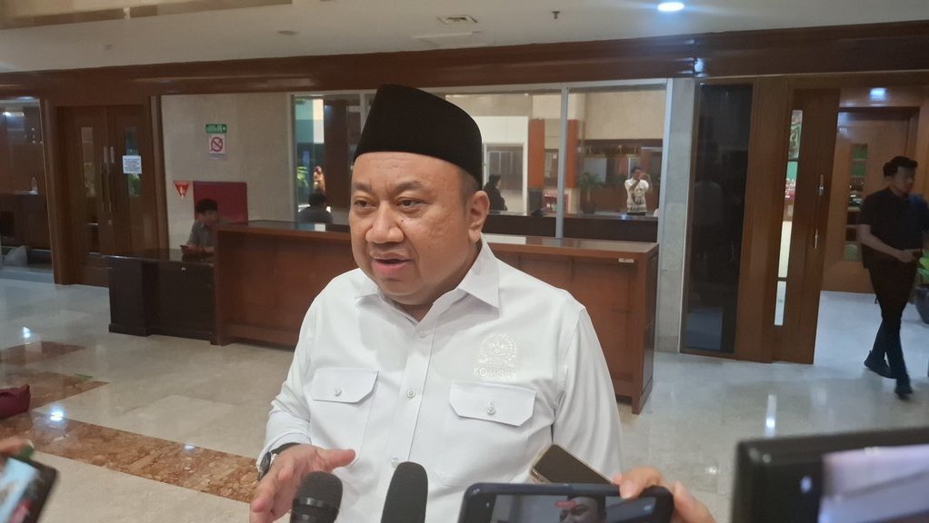 DPR Minta Pengelolaan Sekolah Rakyat Dialihkan ke Kemendikdasmen DPR Minta Pengelolaan Sekolah Rakyat Dialihkan ke Kemendikdasmen