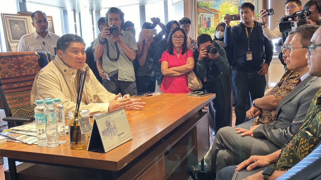 Menteri Ara Minta Lippo Group Kembalikan Dana Konsumen Meikarta Menteri Ara Minta Lippo Group Kembalikan Dana Konsumen Meikarta