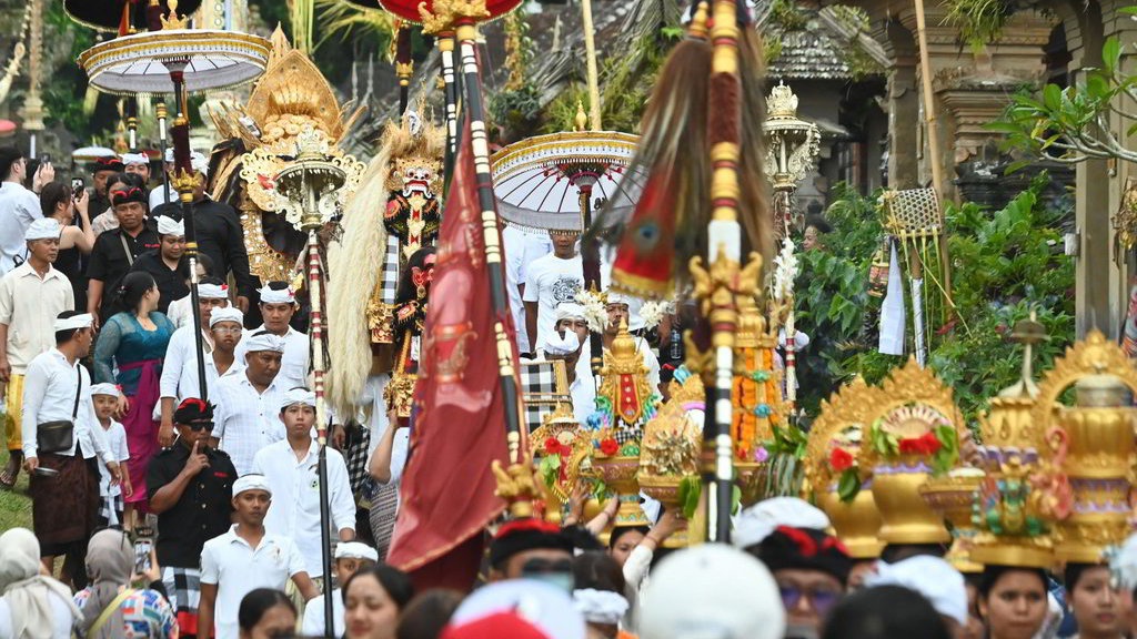 Contoh Ucapan Rahajeng Galungan Lan Kuningan 2025 & Jadwal Libur Contoh Ucapan Rahajeng Galungan Lan Kuningan 2025 & Jadwal Libur