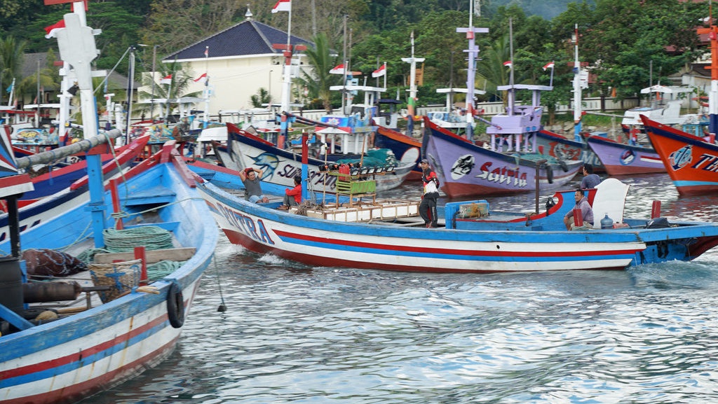 OJK Dorong Petani & Nelayan Manfaatkan Pinjaman Online OJK Dorong Petani & Nelayan Manfaatkan Pinjaman Online