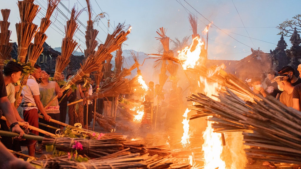 Kalender Bali Mei 2025, Kapan Hari Waisak?