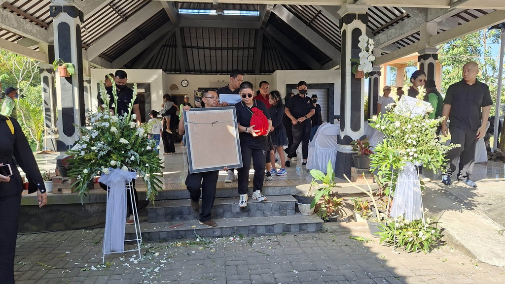 Khidmat Mengantar Hamzah Sulaiman Menuju Keabadian Khidmat Mengantar Hamzah Sulaiman Menuju Keabadian