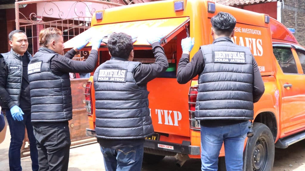 Polisi Geledah Rumah Predator Seksual Terhadap 31 Anak di Jepara