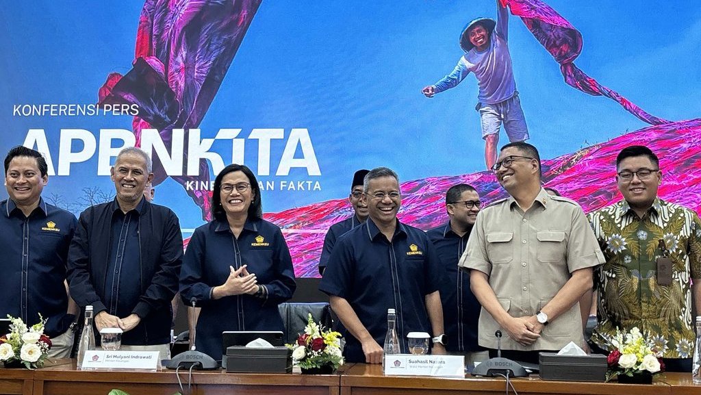 Sri Mulyani Soroti Kenaikan Harga Minyak Imbas Tarif Trump Sri Mulyani Soroti Kenaikan Harga Minyak Imbas Tarif Trump