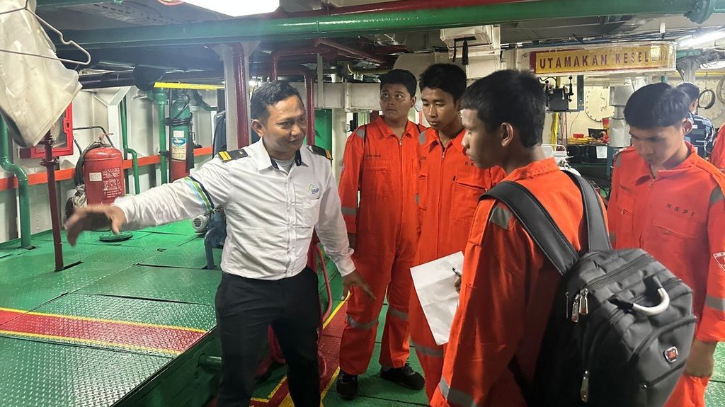 Rayakan Hardiknas 2025, ASDP Ajak Siswa 'Belajar dari Dek Kapal'
