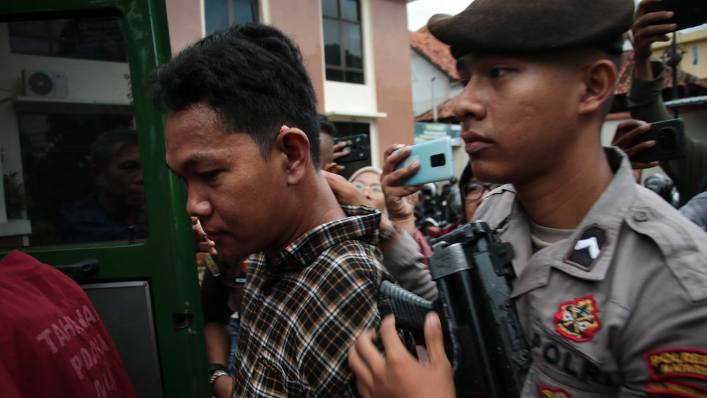 Agus Suartama Dituntut 12 Tahun Penjara dan Denda Rp100 Juta