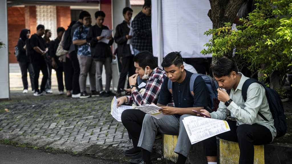 Atasi Pengangguran, Pemerintah Diminta Fokus Sektor Padat Karya