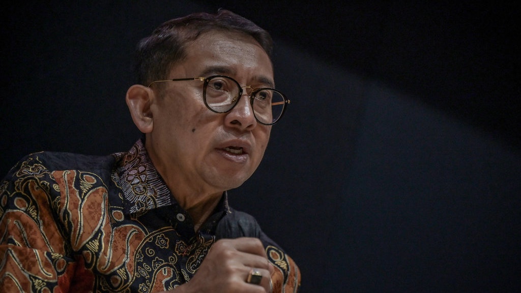 Fadli Zon Dikecam Usai Sebut Kekerasan Seksual 1998 Hanya Rumor Fadli Zon Dikecam Usai Sebut Kekerasan Seksual 1998 Hanya Rumor