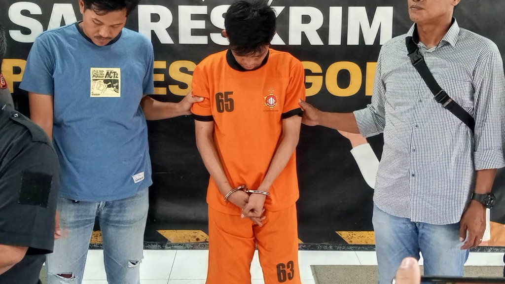 Driver Ojek Online di Bogor Tewas Dibunuh Penumpangnya Driver Ojek Online di Bogor Tewas Dibunuh Penumpangnya