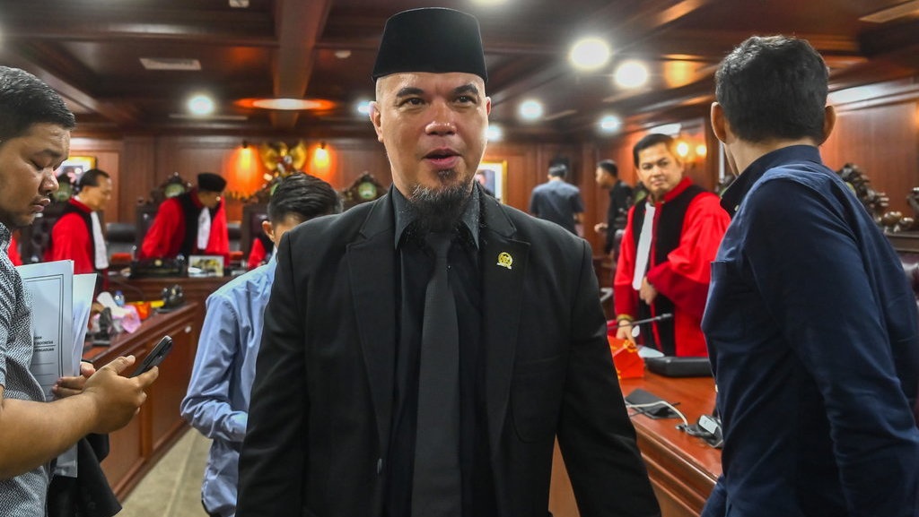 Kasus Ahmad Dhani: Etik, Seksisme, dan Vonis yang Dipertanyakan Kasus Ahmad Dhani: Etik, Seksisme, dan Vonis yang Dipertanyakan