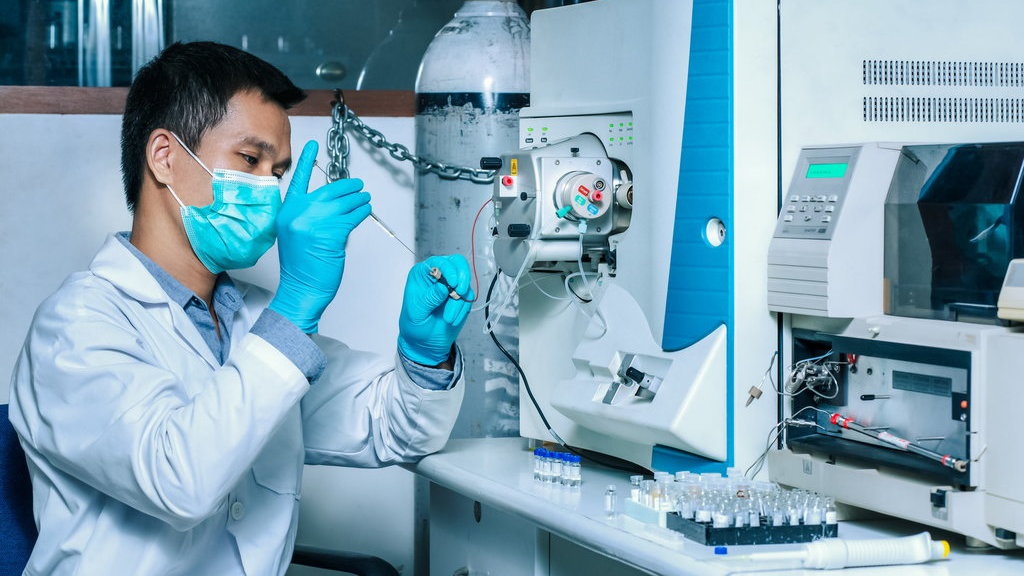 Mengenal Kromatografi: Pengertian, Jenis, & Cara Kerjanya Mengenal Kromatografi: Pengertian, Jenis, & Cara Kerjanya