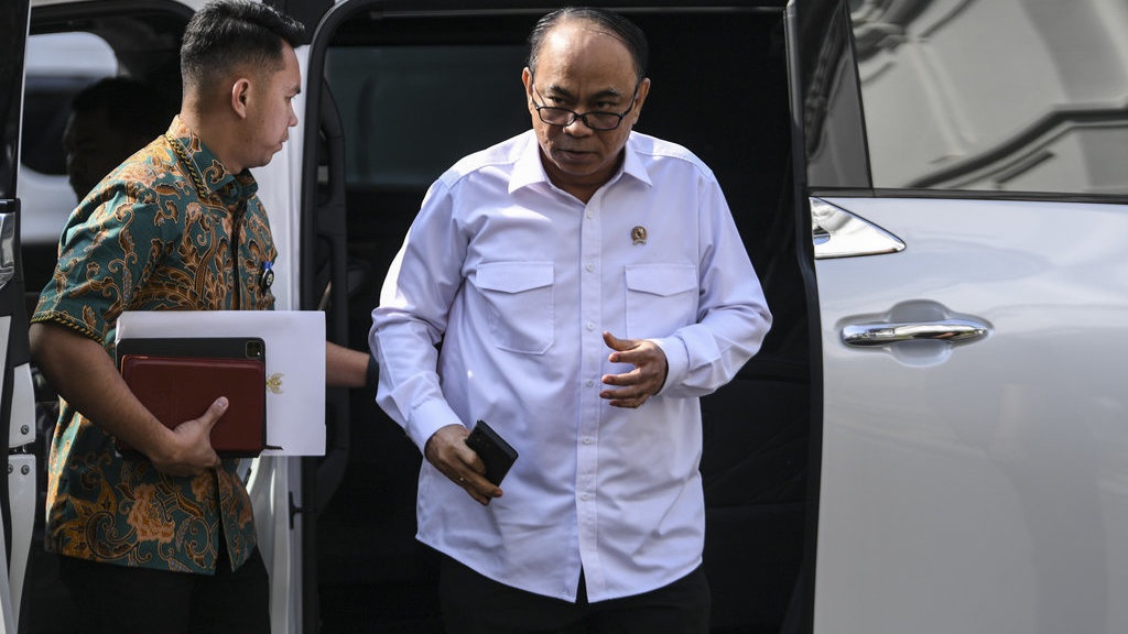 Menkop Isyaratkan Orang Partai Bisa Masuk Kopdes Merah Putih Menkop Isyaratkan Orang Partai Bisa Masuk Kopdes Merah Putih