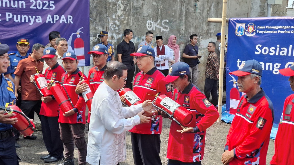 Pramono Instruksikan Tiap RT Punya 2 APAR Antisipasi Kebakaran