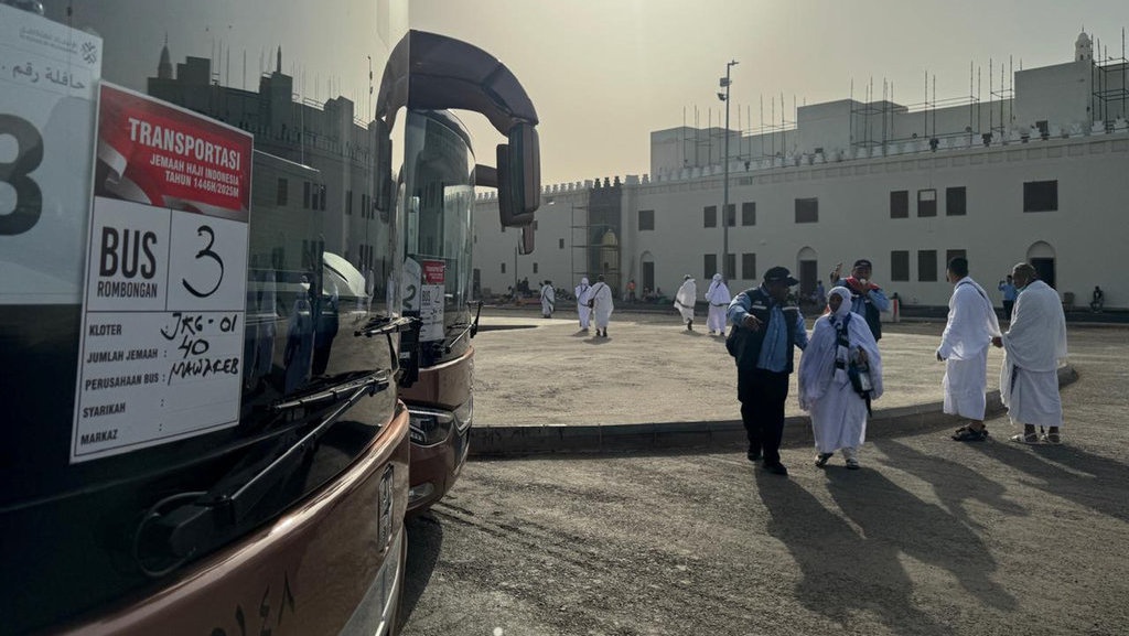 Cuaca Panas, Jemaah Haji Diminta Salat di Hotel saat Siang Hari Cuaca Panas, Jemaah Haji Diminta Salat di Hotel saat Siang Hari