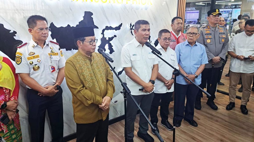 Pelindo Atur Lalu Lintas Truk Kargo Cegah Tanjung Priok Macet Pelindo Atur Lalu Lintas Truk Kargo Cegah Tanjung Priok Macet