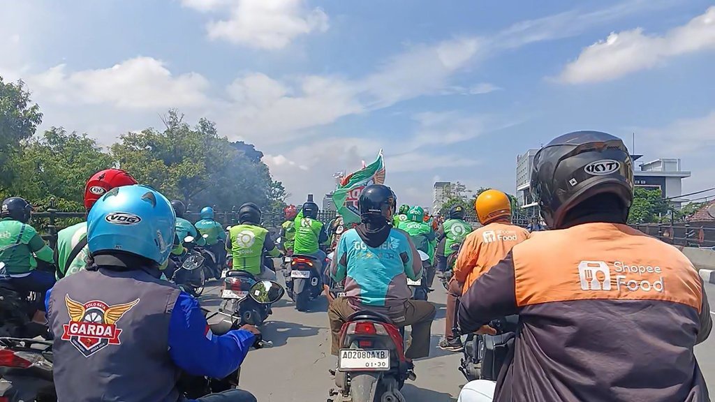 Demo Ojol di Solo Menuntut Regulasi yang Melindungi Pengemudi