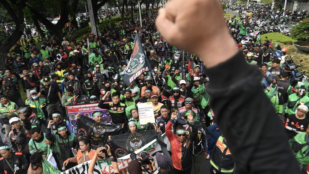 Wamensesneg Minta Ojol yang Unjuk Rasa Tak Buat Kericuhan Wamensesneg Minta Ojol yang Unjuk Rasa Tak Buat Kericuhan