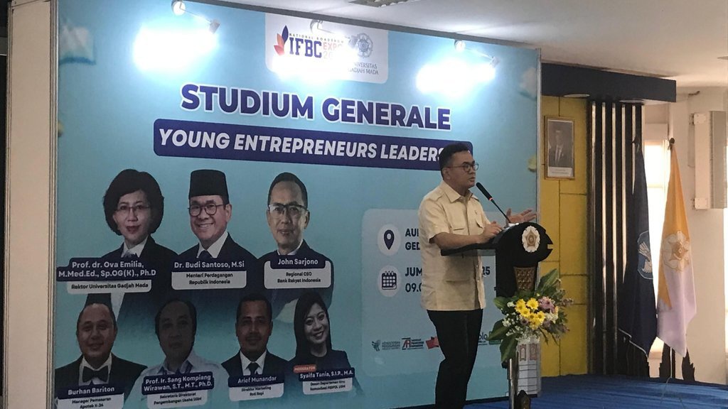 Mendag Budi Santoso Mendorong Digitalisasi Warung Kelontong Mendag Budi Santoso Mendorong Digitalisasi Warung Kelontong