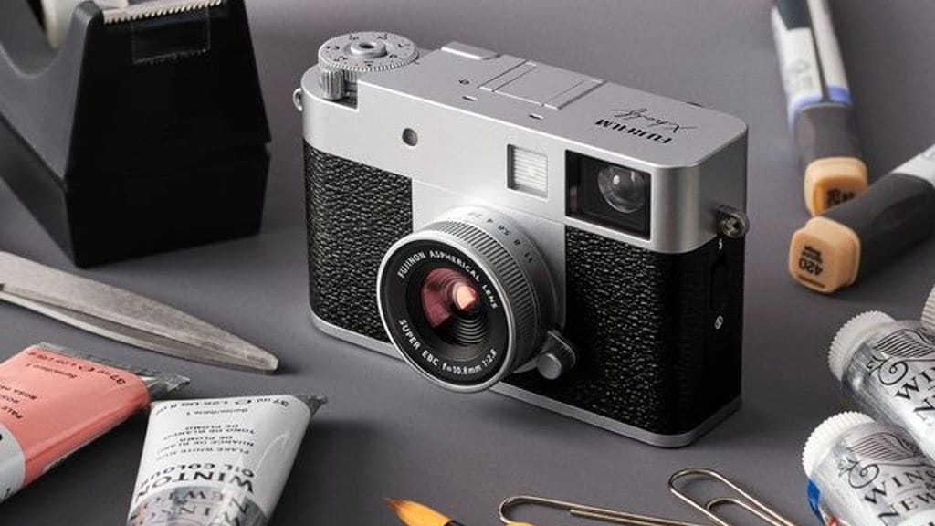 11 Rekomendasi Kamera Fujifilm Terbaik untuk Abadikan Momen 11 Rekomendasi Kamera Fujifilm Terbaik untuk Abadikan Momen