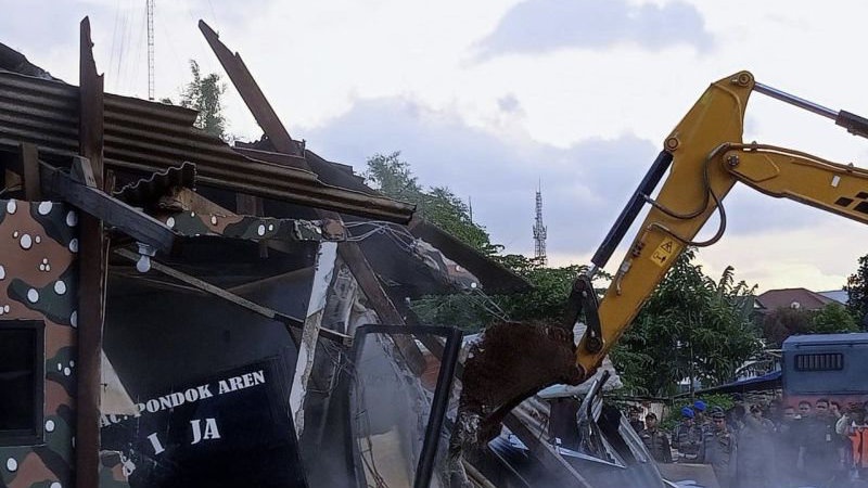 Adu Bukti Kepemilikan Lahan BMKG dan GRIB Jaya Adu Bukti Kepemilikan Lahan BMKG dan GRIB Jaya