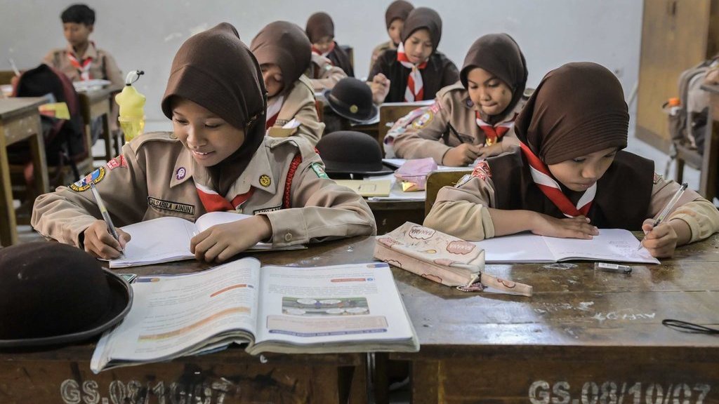 Kebijakan 1 Kelas 50 Siswa Bukan Solusi Cegah Anak Putus Sekolah