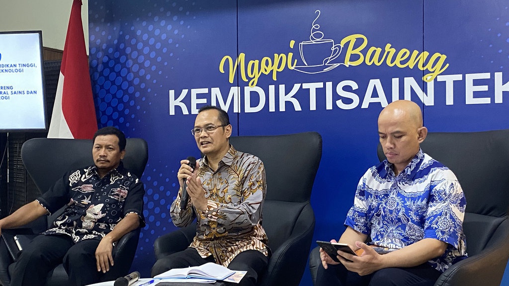 20 SMA Unggul Garuda Baru akan Dibangun Hingga 2029 di Luar Jawa 20 SMA Unggul Garuda Baru akan Dibangun Hingga 2029 di Luar Jawa