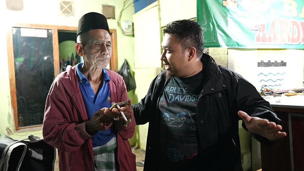 Pedagang Bakso di Subang Tertipu Uang Palsu Atas Nama Gubernur Pedagang Bakso di Subang Tertipu Uang Palsu Atas Nama Gubernur