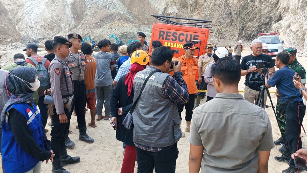 Longsor Cirebon, Kemensos Siapkan Santunan dan Bikin Dapur Umum