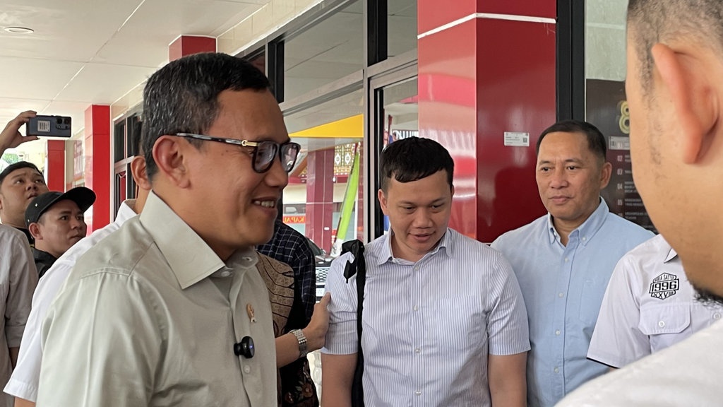 Menteri Karding Soroti Kasus Pemalsuan Data Identitas PMI Ilegal Menteri Karding Soroti Kasus Pemalsuan Data Identitas PMI Ilegal