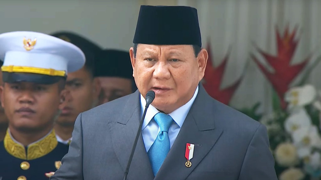 Prabowo Sebut 'Kabur Aja Dulu' dan 'Indonesia Gelap' Isu Bayaran