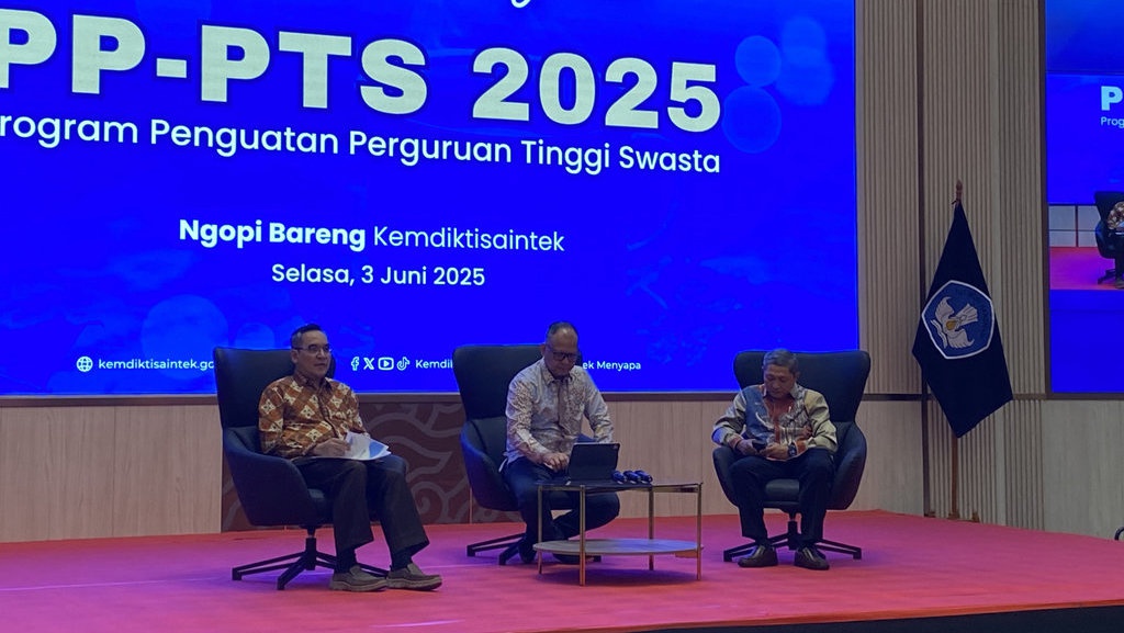 60 Persen Mahasiswa Indonesia Kuliah di Perguruan Tinggi Swasta 60 Persen Mahasiswa Indonesia Kuliah di Perguruan Tinggi Swasta