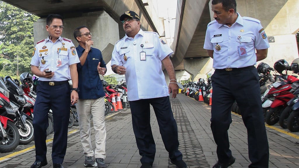 Rano Karno Ungkap Wacana Pelaksanaan Car Free Night di Jakarta Rano Karno Ungkap Wacana Pelaksanaan Car Free Night di Jakarta