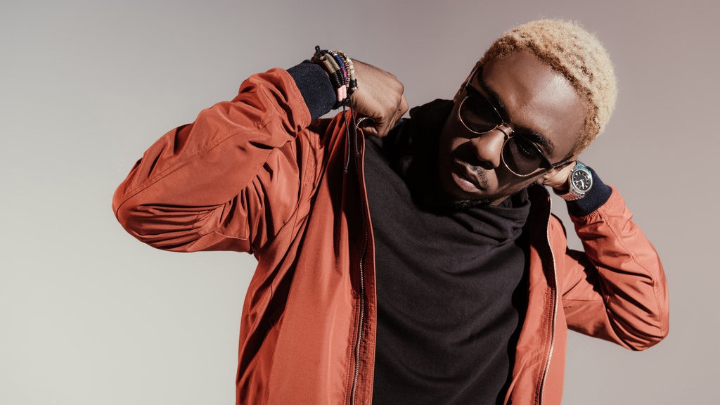 10 Rekomendasi Jaket Bomber Pria yang Keren, Casual & Nyaman 10 Rekomendasi Jaket Bomber Pria yang Keren, Casual & Nyaman