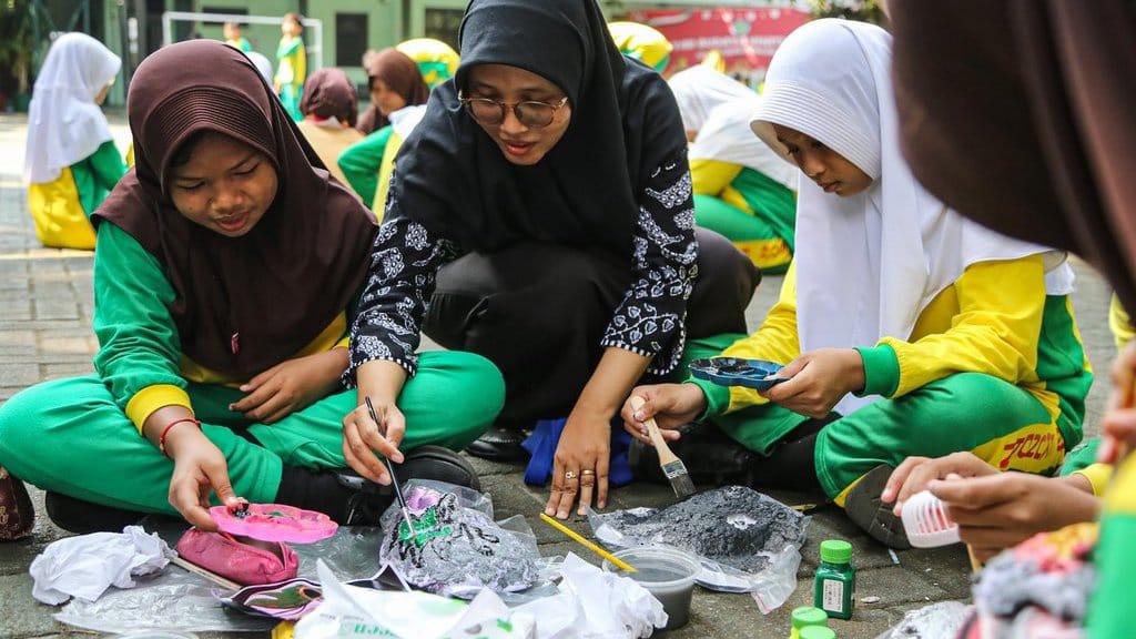 Cara Terapkan Experiential Learning dalam Pembelajaran Bersama Cara Terapkan Experiential Learning dalam Pembelajaran Bersama