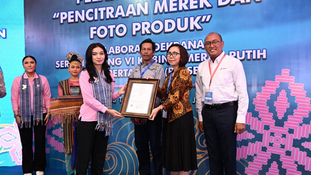 Selvi Gibran Gandeng Pertamina Buka Pelatihan Pencitraan Merek Selvi Gibran Gandeng Pertamina Buka Pelatihan Pencitraan Merek