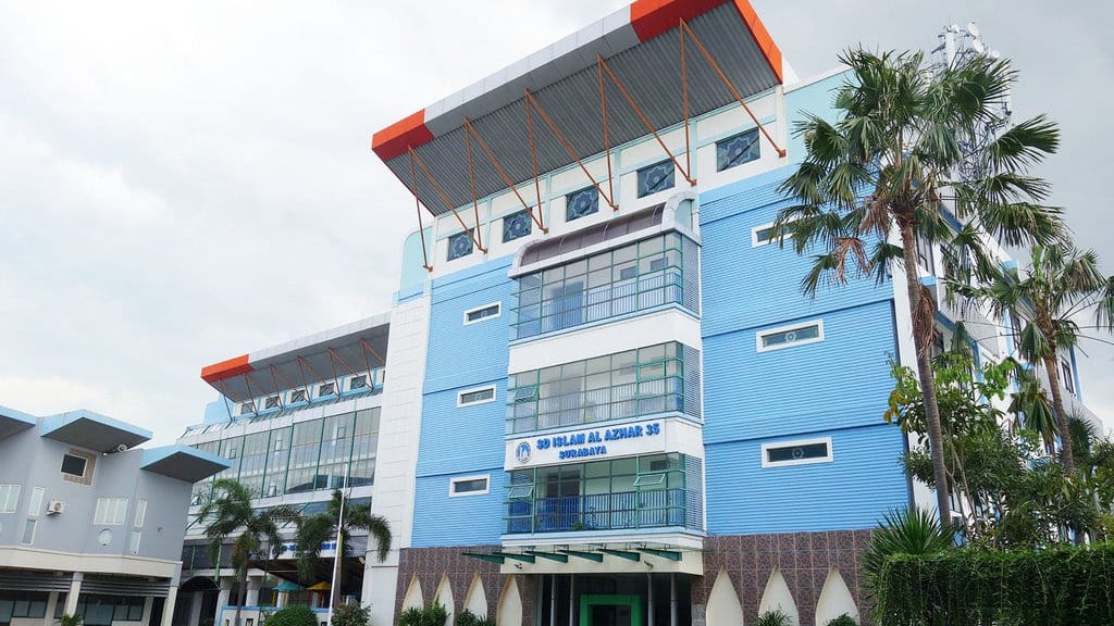 6 SD Islam Terbaik di Surabaya: Alamat SDIT & Biaya Sekolah