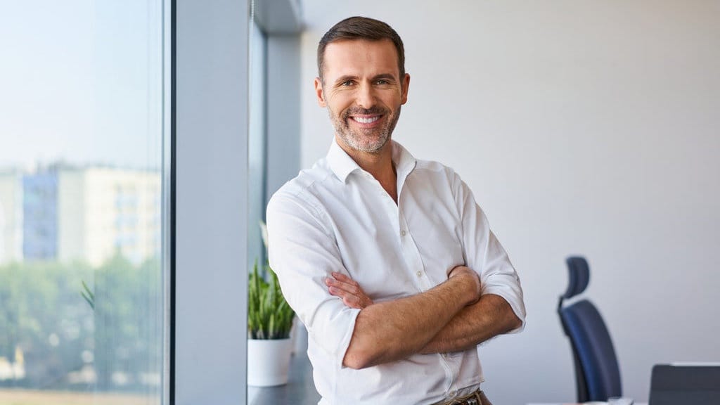 5 Rekomendasi Style Outfit Old Money Pria yang Berkesan 5 Rekomendasi Style Outfit Old Money Pria yang Berkesan