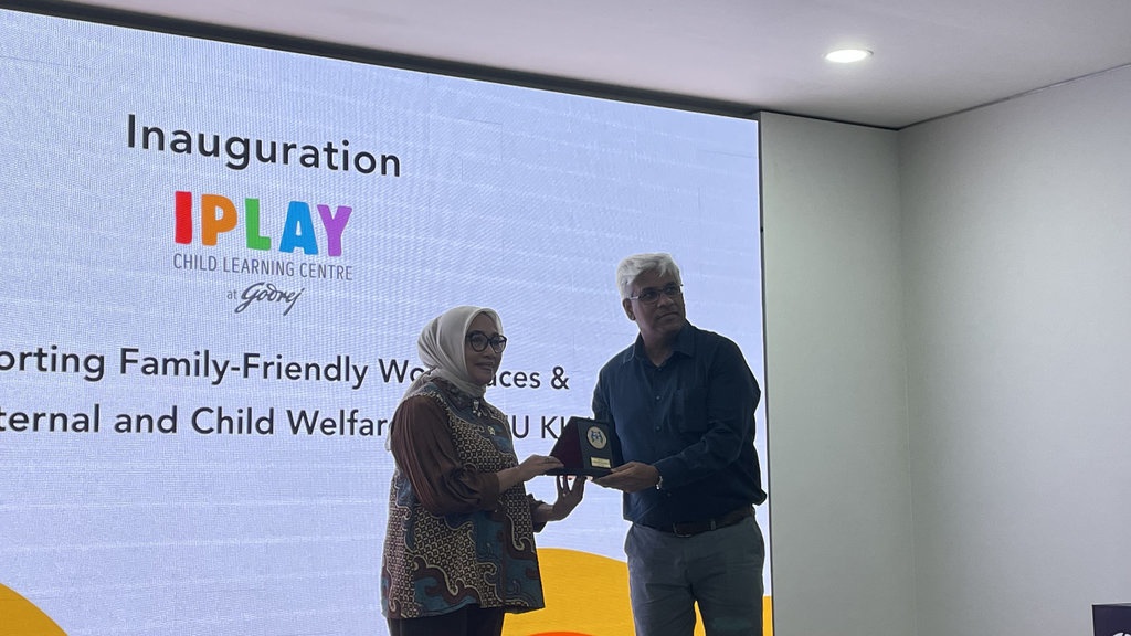 Menteri PPPA Resmikan Fasilitas Daycare di Kantor Godrej Jakarta