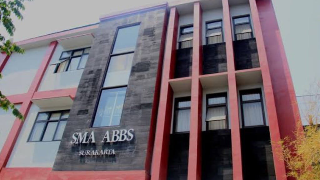 Daftar SMA-SMK Swasta Terbaik di Solo dan Alamatnya Daftar SMA-SMK Swasta Terbaik di Solo dan Alamatnya